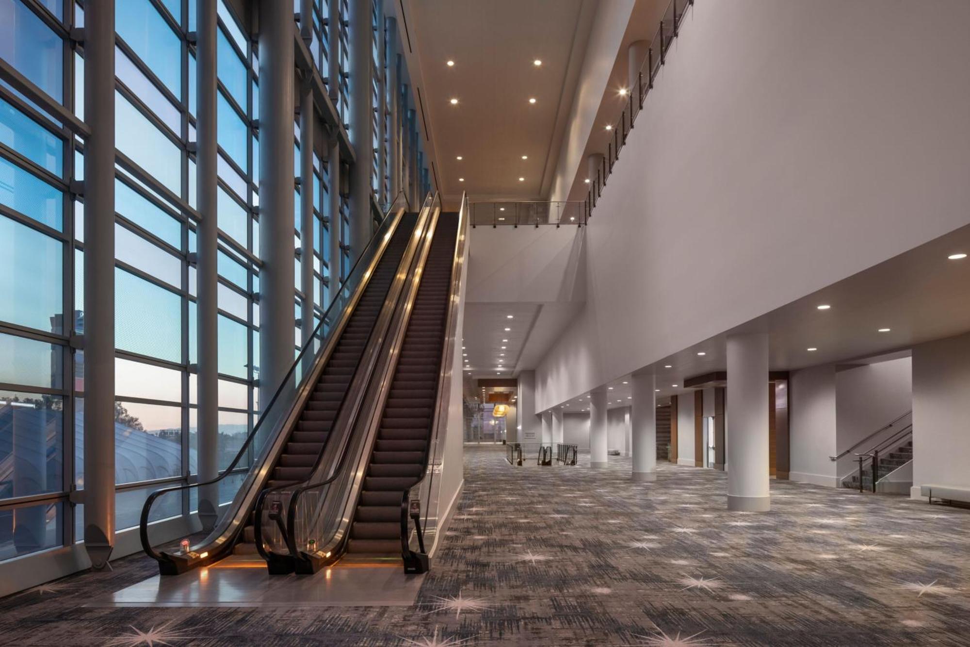 The Ritz-Carlton, Los Angeles L.A. Live Экстерьер фото